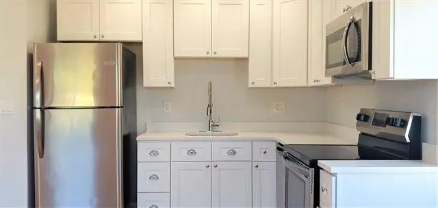 3011_Upstairs+Kitchen