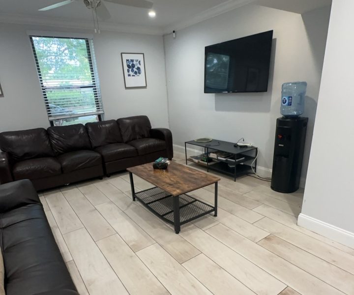 Housing_3015 Back LR