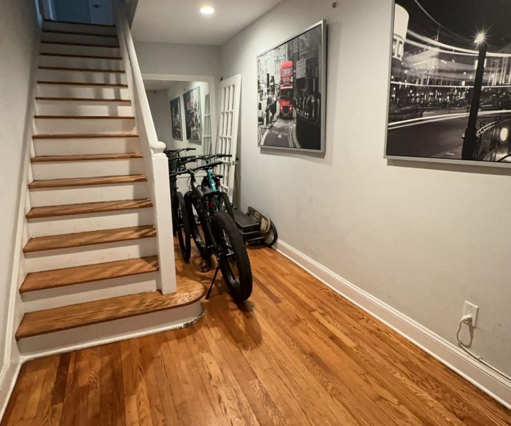 Housing_3015 OR Entrance