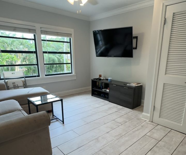 Housing_408 Upstairs LR